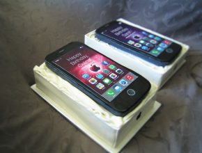 IPhone mit Prinzregententorte gefüllt